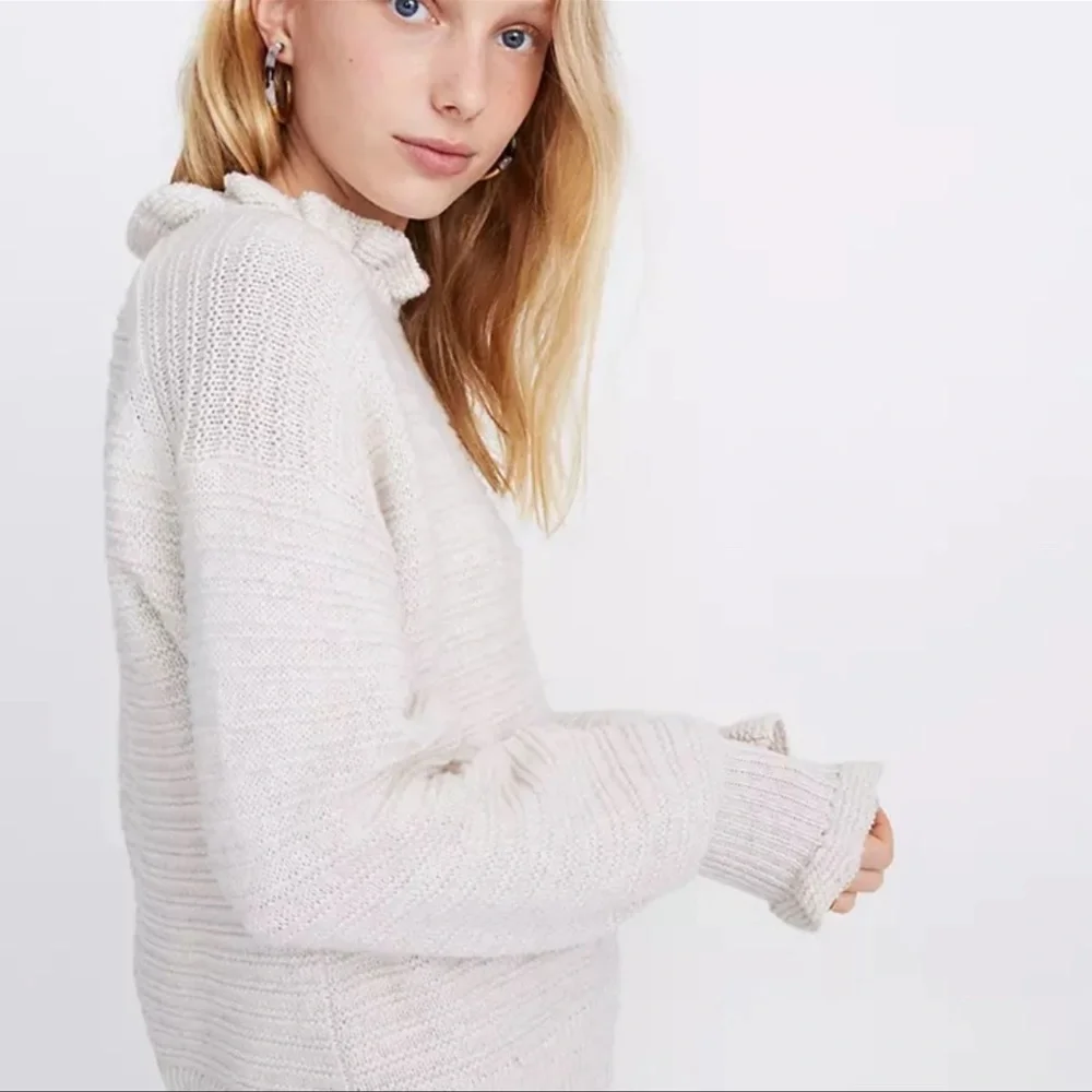 Madewell Ruffle-Neck Pullover Sweater in Cotton-Merino Yarn - Picture 5 of 10